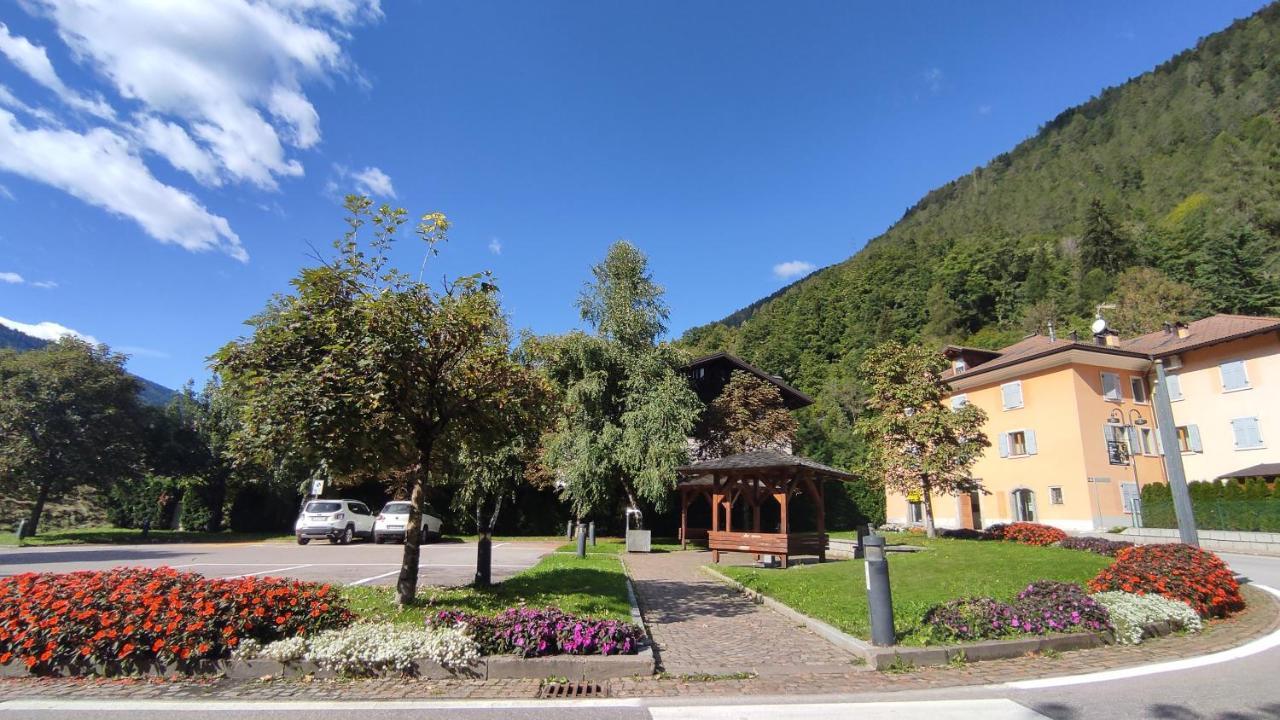 Casa Mirandola Montana Leilighet Commezzadura Eksteriør bilde