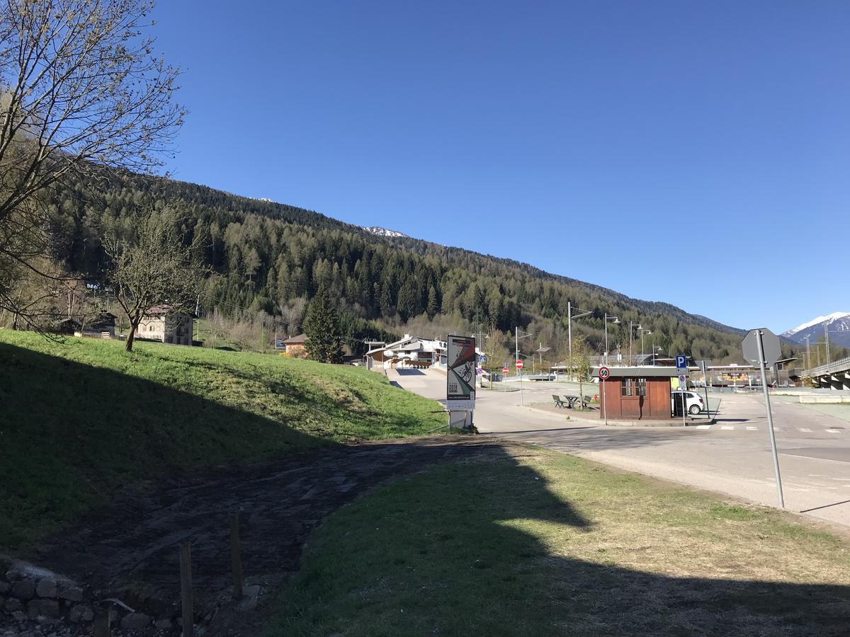 Casa Mirandola Montana Leilighet Commezzadura Eksteriør bilde
